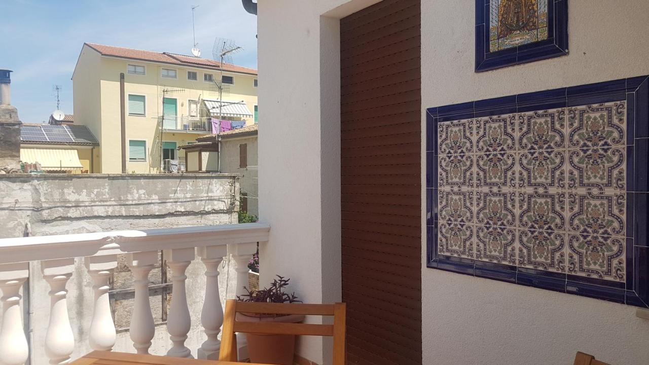 Bed and Breakfast La Casa Blanca Grottammare Exterior foto